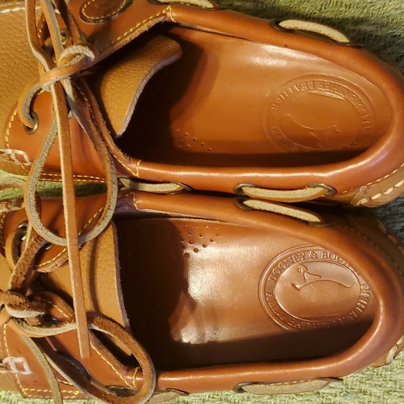 Dooney & Bourke leather deck shoes in tan sz 6 great used condition. Vintage. - Picture 9 of 11